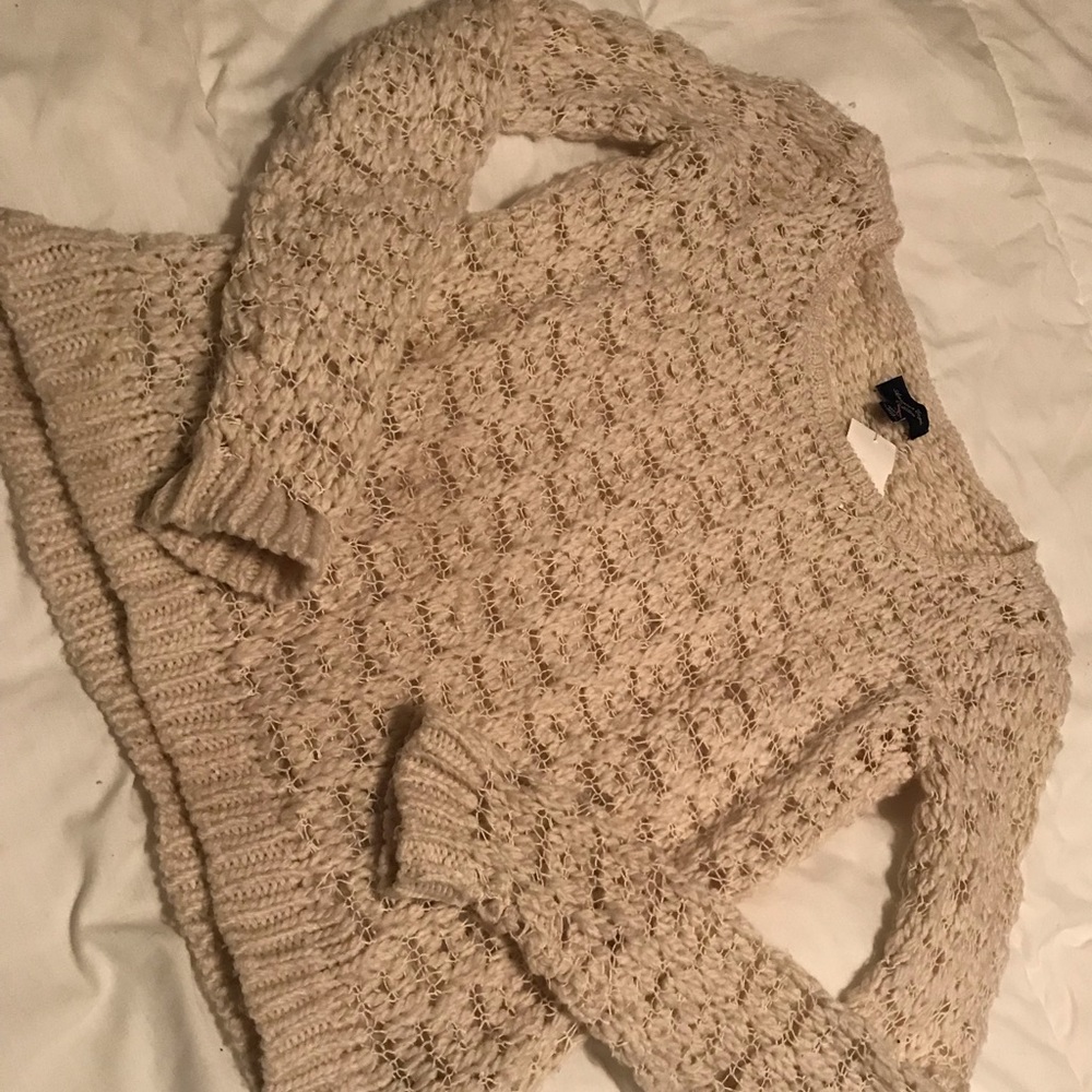 American eagle knit sweater